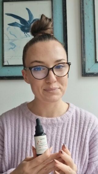Aclaro una duda respecto a los envases oscuros, opacos o color ámbar ☺️

#arboledacosmetica #cosmeticanatural